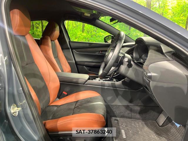 Mazda MAZDA3 2023-10 8053770-7