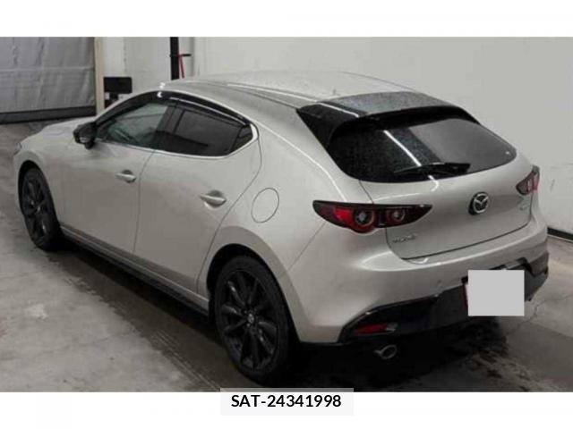 Mazda MAZDA3 2023-06 8054635-4