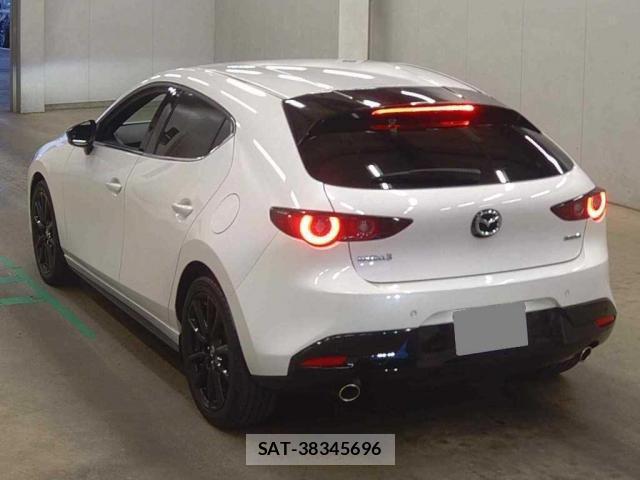 Mazda MAZDA3 2022-02 8054797-4