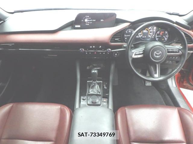Mazda MAZDA3 2019-08 8055395-2