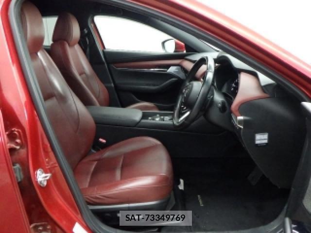 Mazda MAZDA3 2019-08 8055395-3