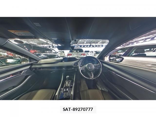 Mazda MAZDA3 2023-06 8055569-5