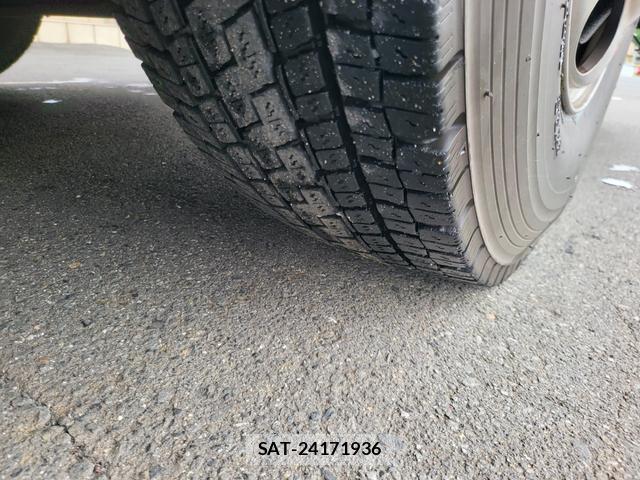 Hino MELPHA 2011-07 8053620-17