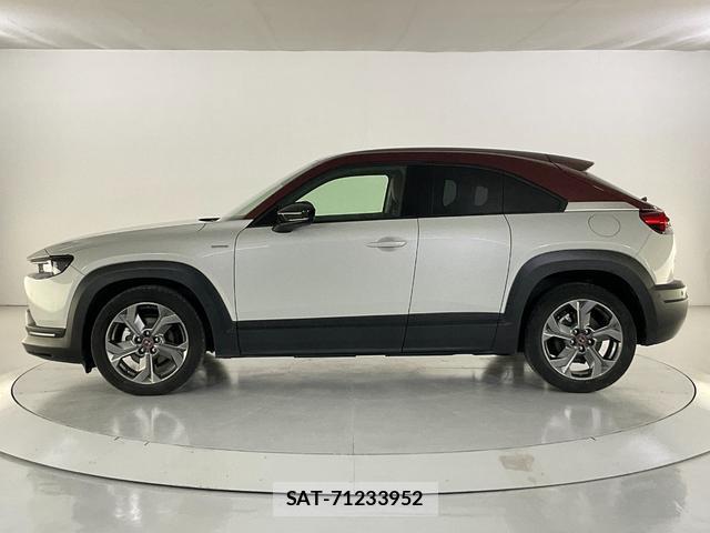 Mazda MX-30 2021-05 8055536-3