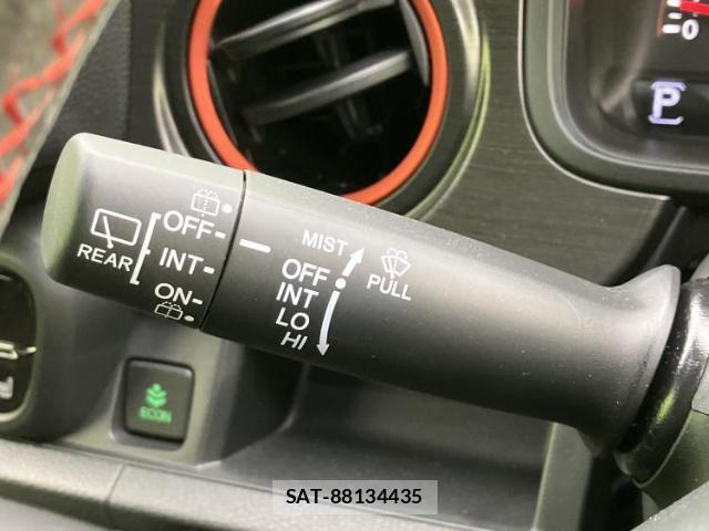 Honda N-ONE 2025-03 8056215-17
