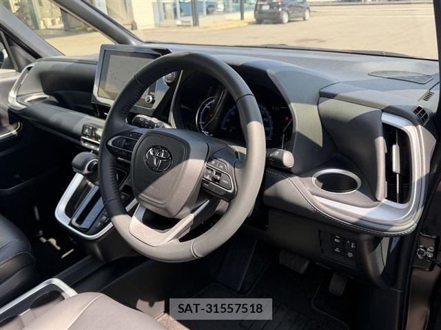 Toyota NOAH 2024-07 8053404-17