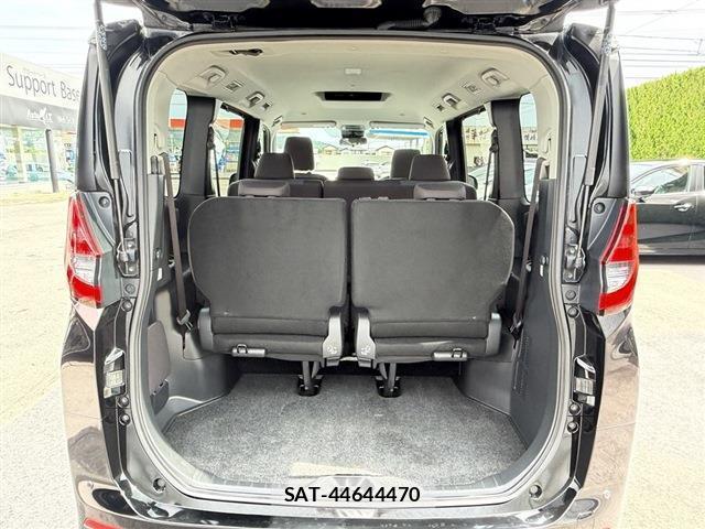 Toyota NOAH 2022-02 8053405-10