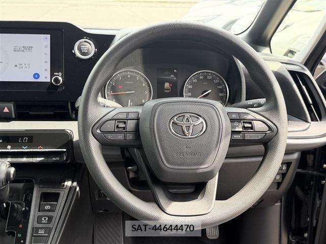 Toyota NOAH 2022-02 8053405-19