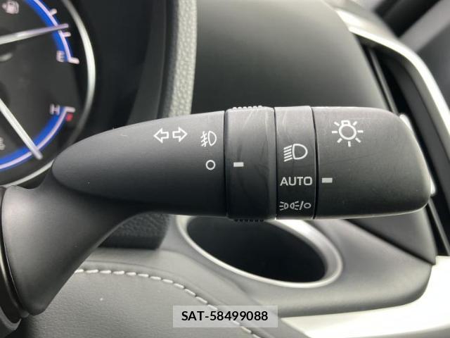 Toyota NOAH 2025-03 8053578-15