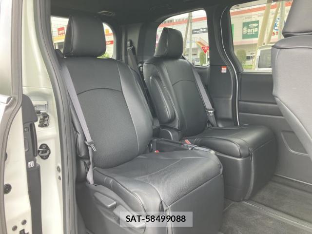 Toyota NOAH 2025-03 8053578-4