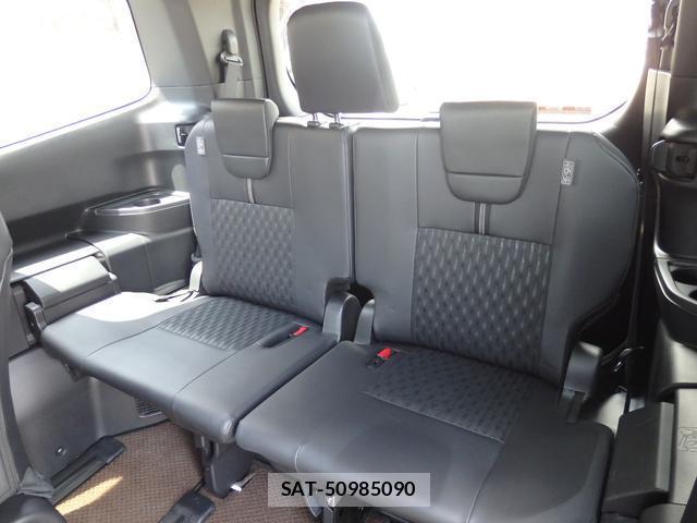 Toyota NOAH 2025-02 8053588-17