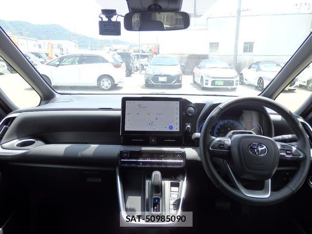 Toyota NOAH 2025-02 8053588-18