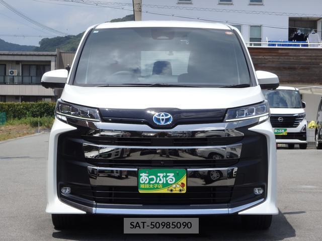 Toyota NOAH 2025-02 8053588-3