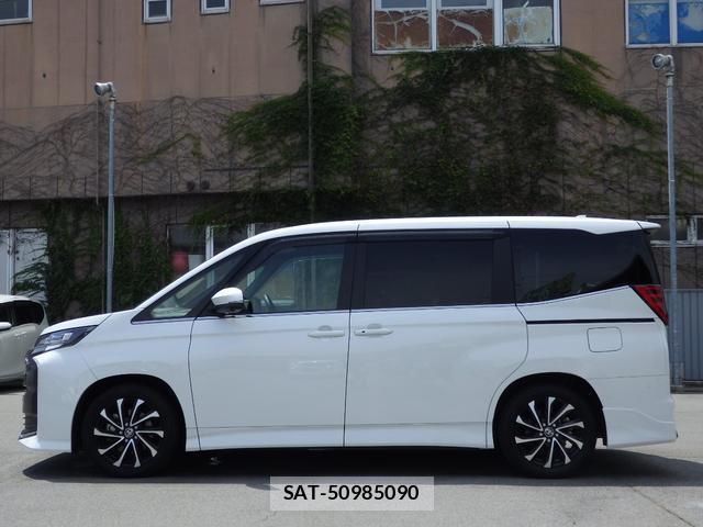 Toyota NOAH 2025-02 8053588-6
