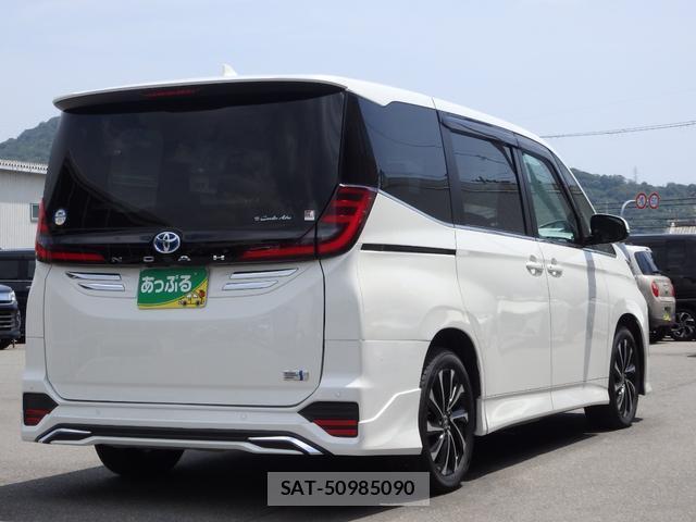 Toyota NOAH 2025-02 8053588-9