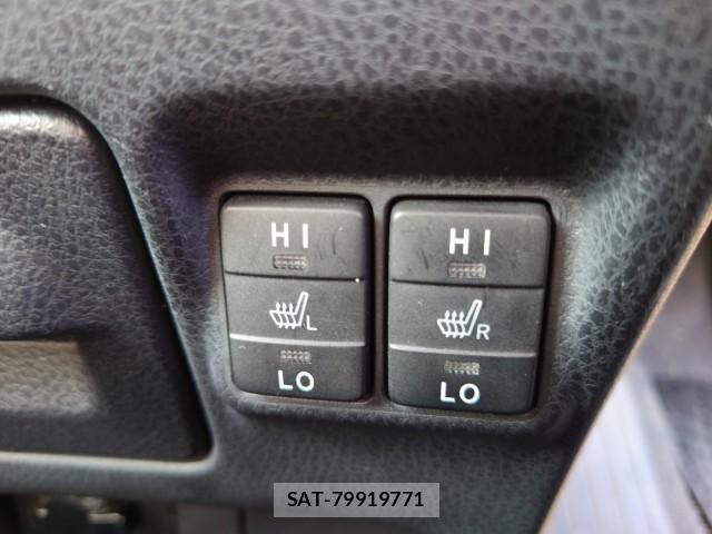 Toyota NOAH 2014-09 8053606-10