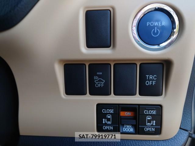 Toyota NOAH 2014-09 8053606-9