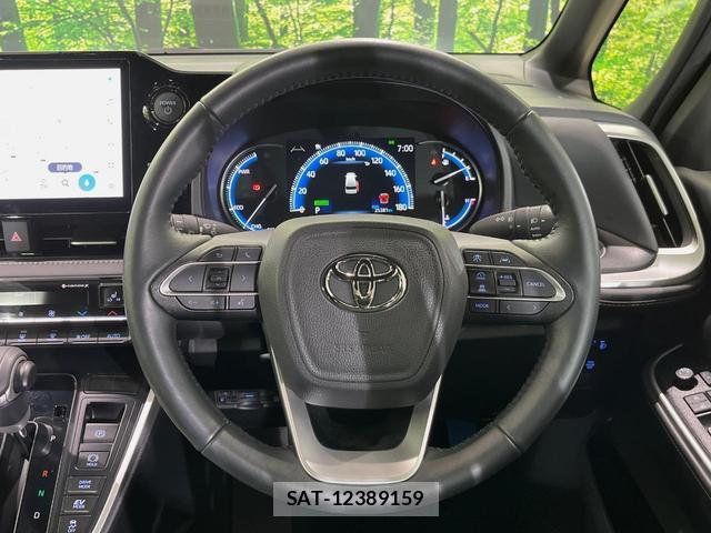 Toyota NOAH 2025-01 8053697-12