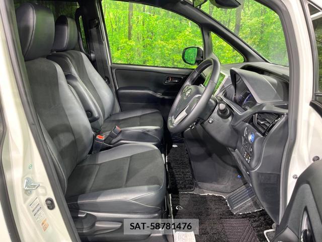 Toyota NOAH 2016-10 8053762-7