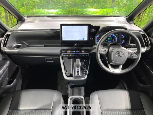 Toyota NOAH 2023-12 8053777-1
