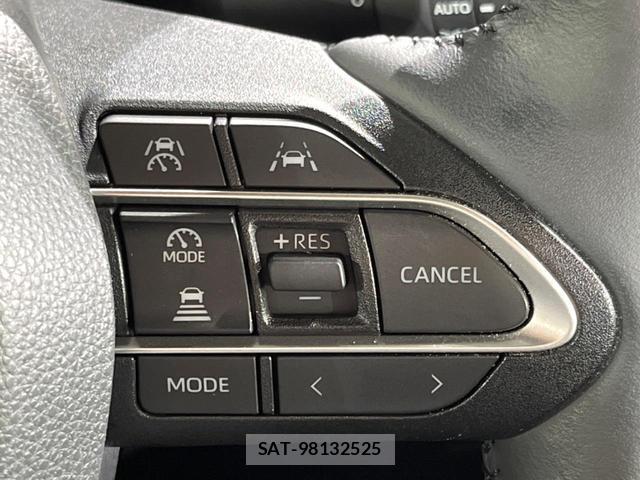 Toyota NOAH 2023-12 8053777-7
