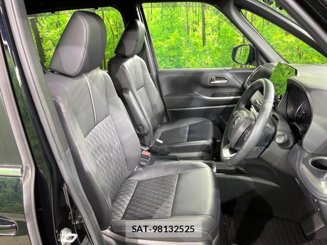Toyota NOAH 2023-12 8053777-8
