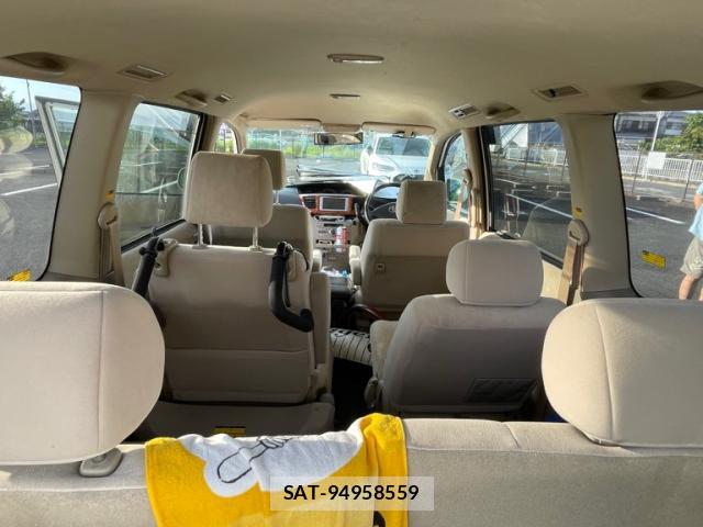 Toyota NOAH 2005-09 8053863-10