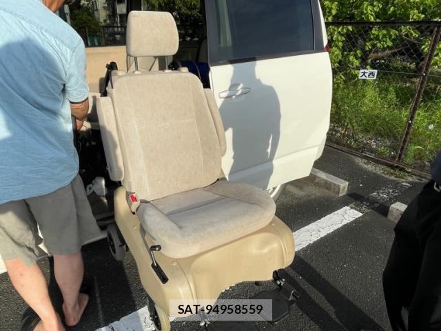 Toyota NOAH 2005-09 8053863-3