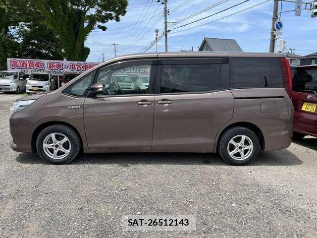 Toyota NOAH 2014-07 8054066-15