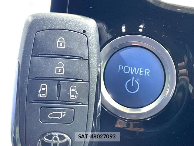 Toyota NOAH 2022-09 8054173-13