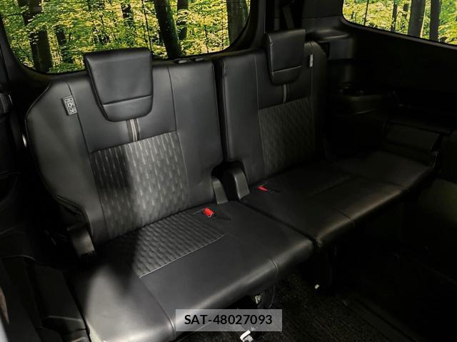 Toyota NOAH 2022-09 8054173-19