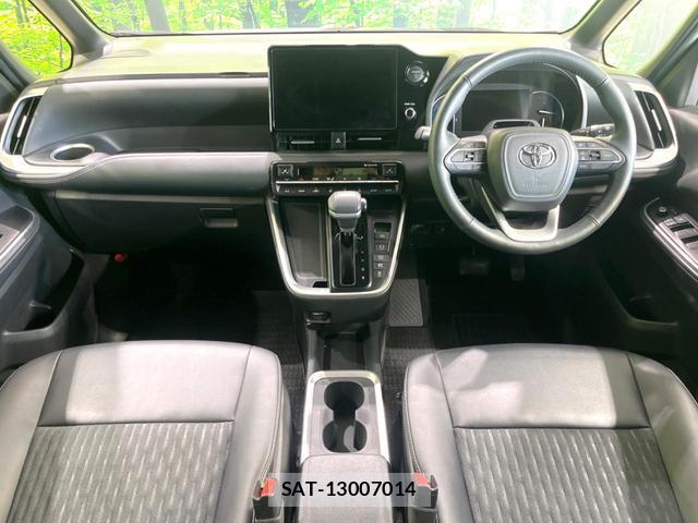 Toyota NOAH 2024-01 8054275-1