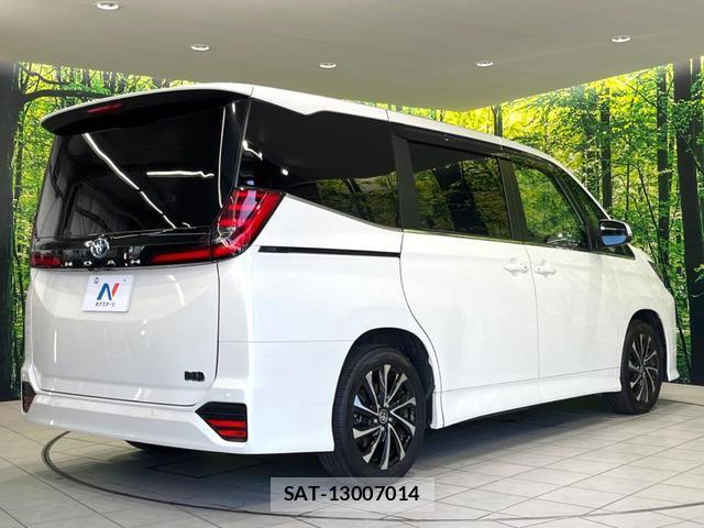 Toyota NOAH 2024-01 8054275-17