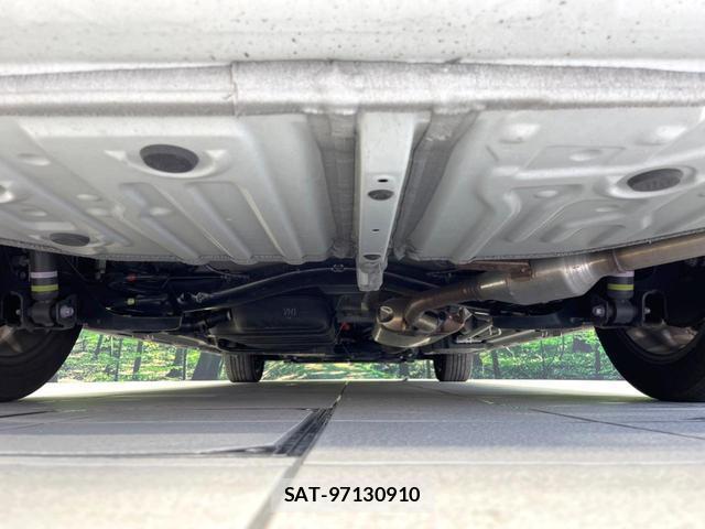 Toyota NOAH 2024-09 8054312-19
