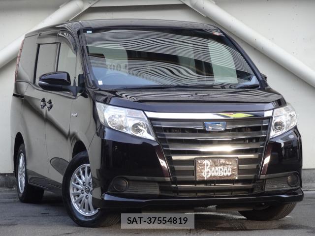 Toyota NOAH 2015-06 8054429-3