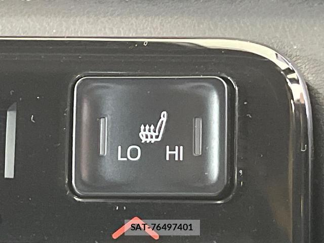 Toyota NOAH 2024-07 8054540-6