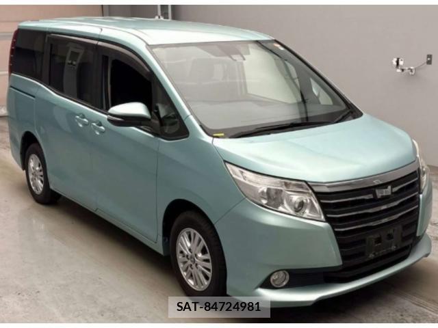 Toyota NOAH 2016-03 8054621-3
