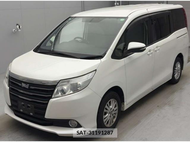Toyota NOAH 2015-10 8054623-3