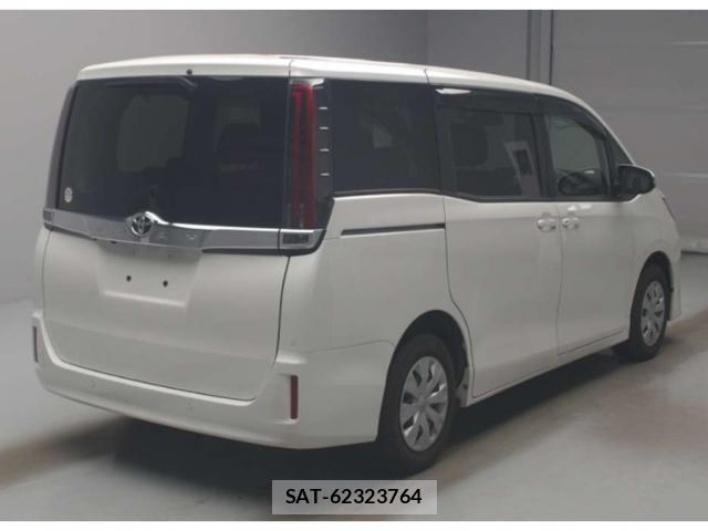 Toyota NOAH 2021 8054645-4