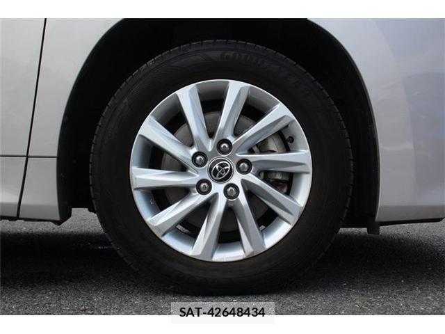 Toyota NOAH 2022-04 8054931-11