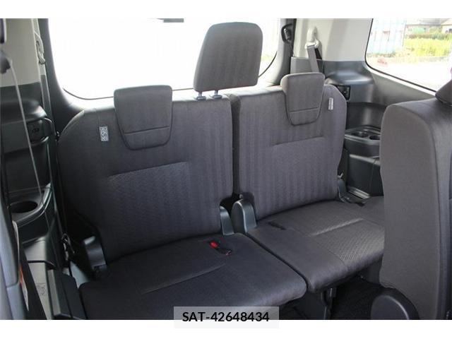 Toyota NOAH 2022-04 8054931-19