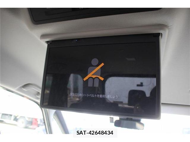 Toyota NOAH 2022-04 8054931-3