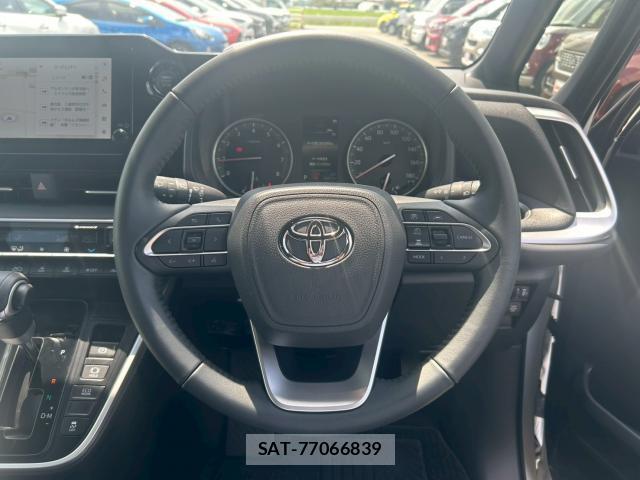 Toyota NOAH 2026-02 8055168-17