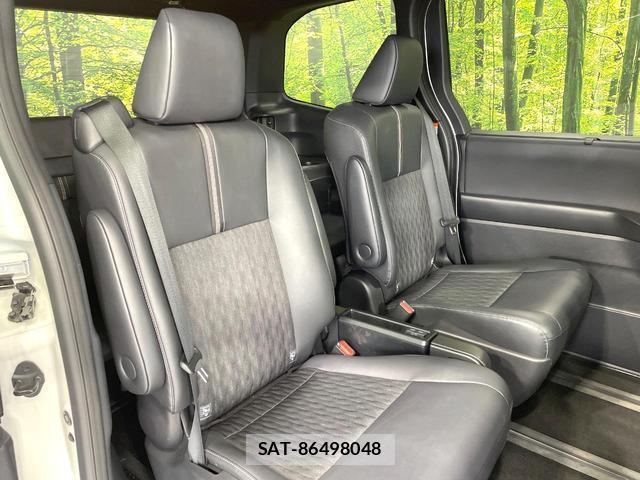 Toyota NOAH 2024-07 8055493-8