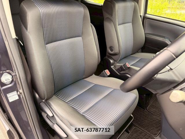 Toyota NOAH 2017-02 7816210-9