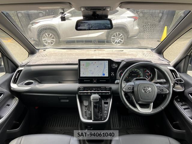 Toyota NOAH 2024-03 8055816-2
