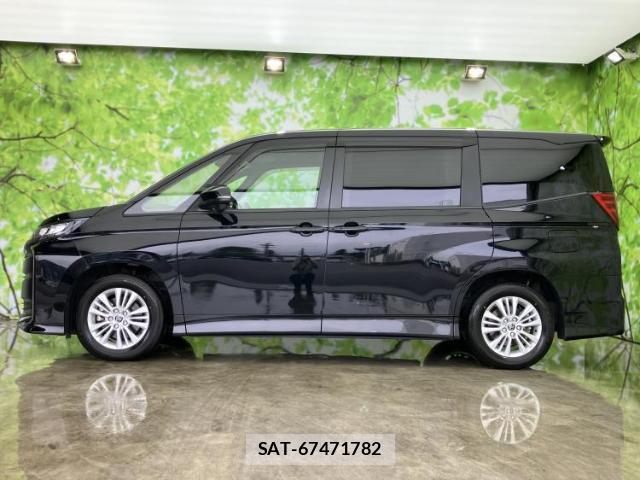Toyota NOAH 2022-11 8056156-1