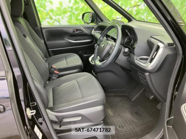 Toyota NOAH 2022-11 8056156-3