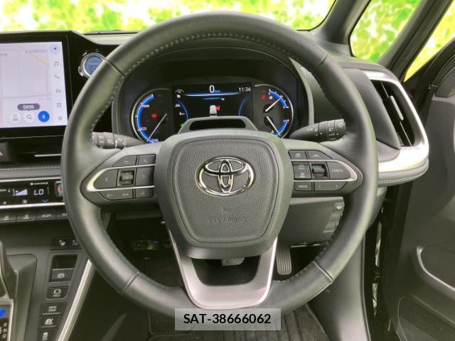 Toyota NOAH 2024-01 8056184-14