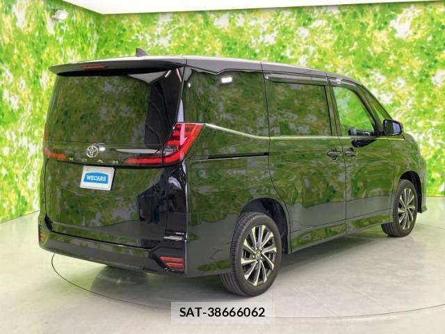 Toyota NOAH 2024-01 8056184-2